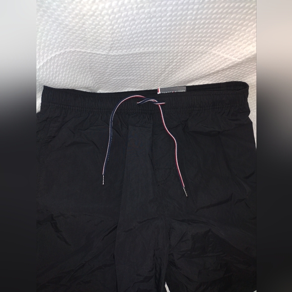 Tommy Hilfiger Men's Black Lined  Swim Trunks Maillot Navy 7" Inseam - Picture 1 of 4